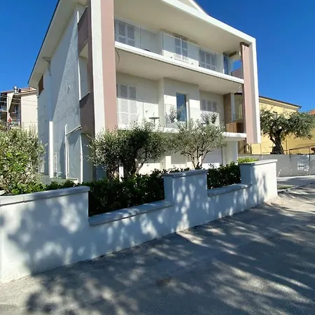 Πανσιόν Antistress Osimo